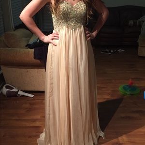 Formal / Prom dress😍💛 champagne gold